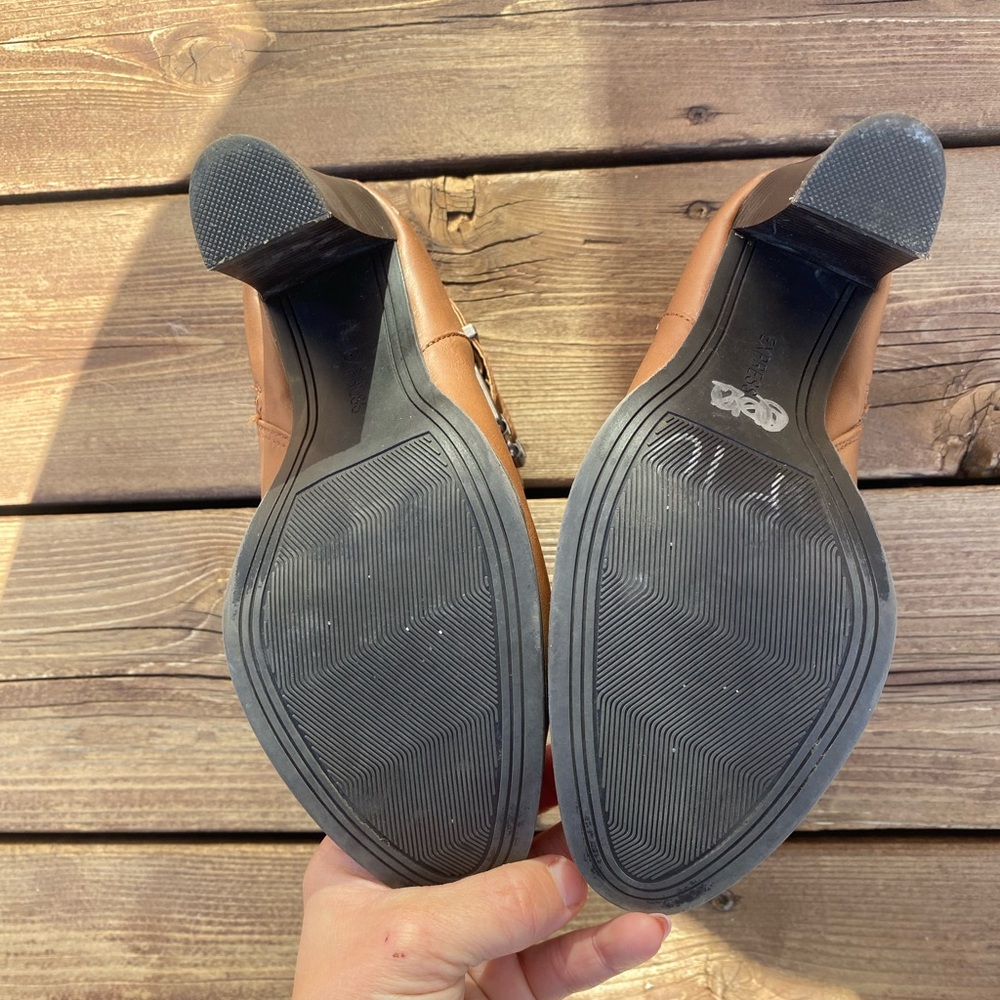 Express Booties, Size 7 - Picture 2 of 6